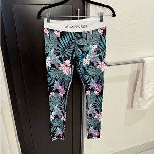 BRAND NEW Women’s Best Floral Leggings